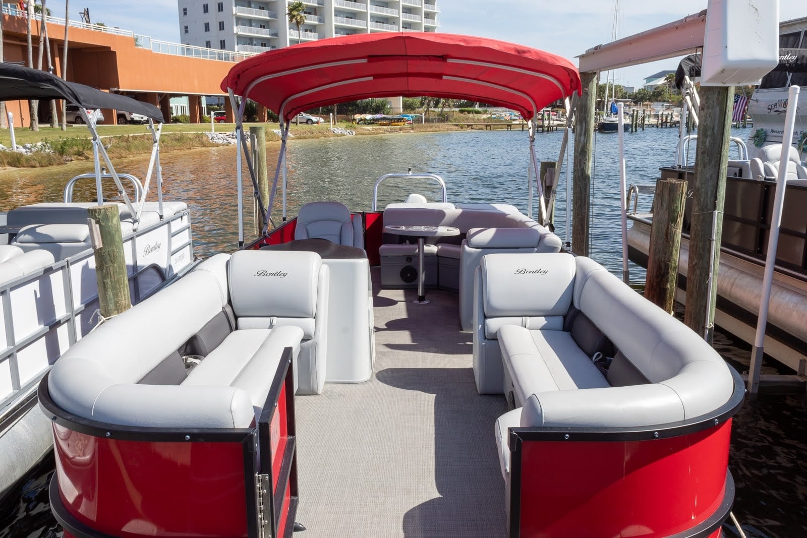Pontoon/Tritoon Rental
