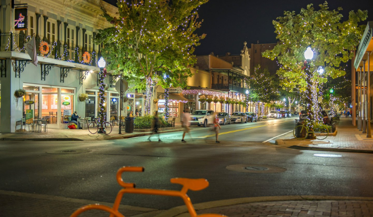 First City Lights Festival Via Visit Pensacola Via Visit Pensacola Festa Italiana